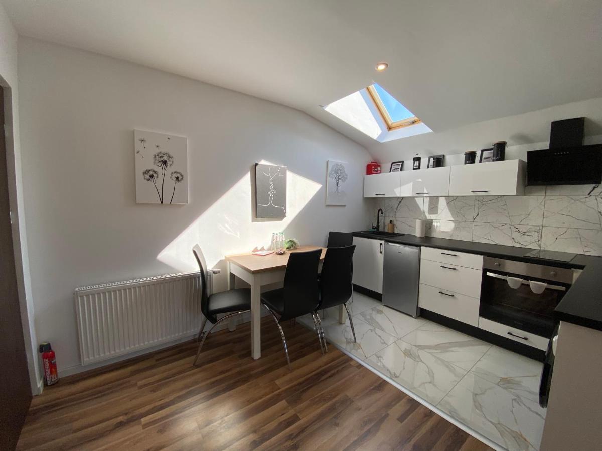 Apartament Malicia Пуцк Екстериор снимка
